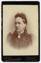 Madame Fanny Louise Joséphine Bloesch-Schwab, avec un foulard noir sur la tête by Graenicher F.