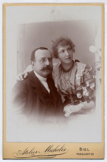 Dr. Léopold Greppin mit seiner Braut Fanny Bloesch (1878-1967) by Michelis & Schriker