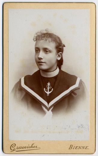 Clémence Joséphine Fanny Bloesch-Bloesch (1857-1928) âgée de 16 ans dans une robe de marin by Graenicher F.