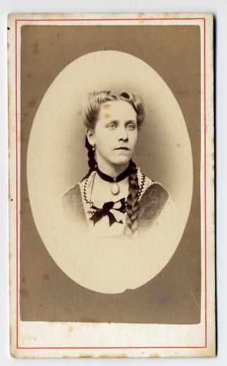Clémence Joséphine Fanny Bloesch-Bloesch (1857-1928) by inconnu / anonyme