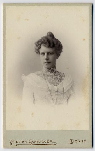 Frau Hortense Alice Marie Römer-Schwab (1866-?) by Schricker H.