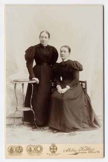 Thérèse et Elisa Wartmann by Keller M.